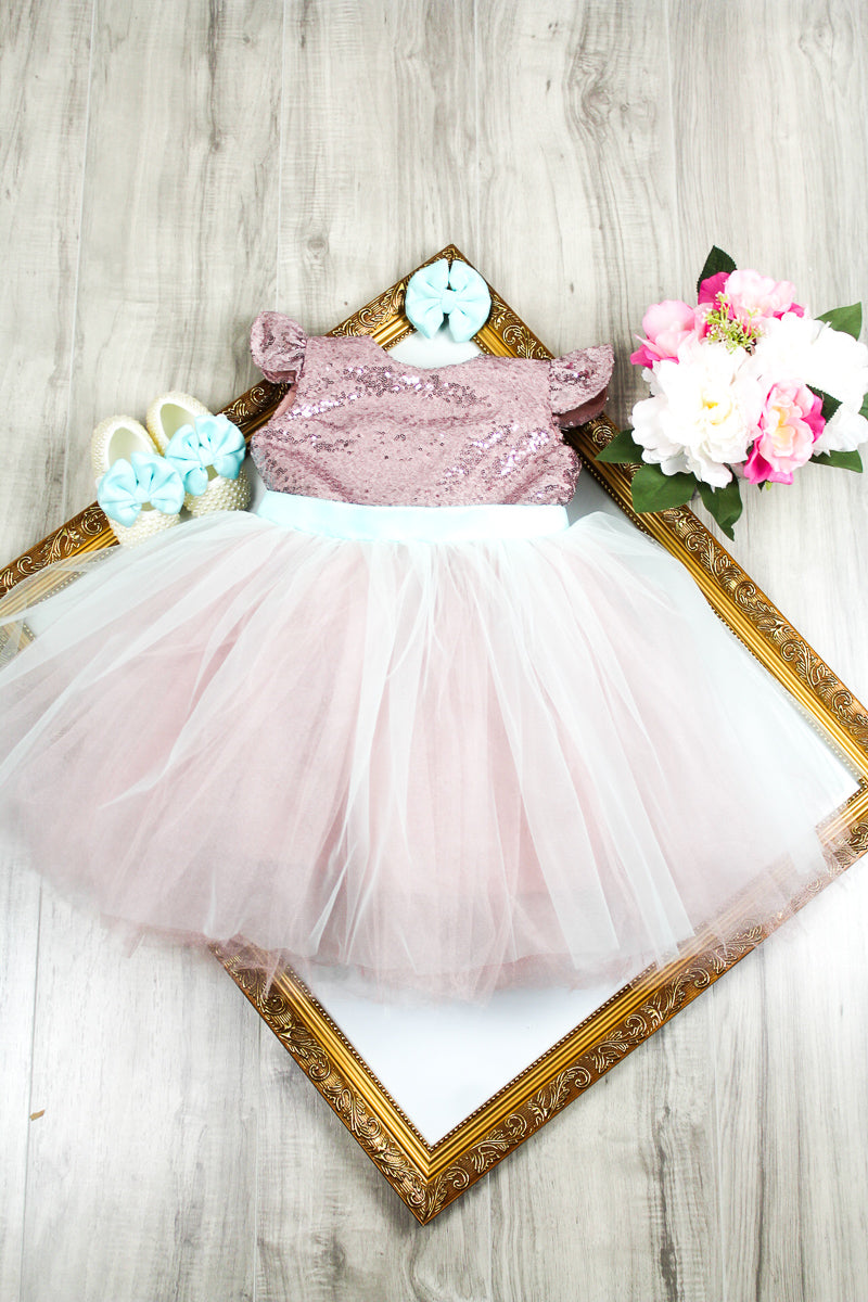 unicorn-dress-for-first-birthdays