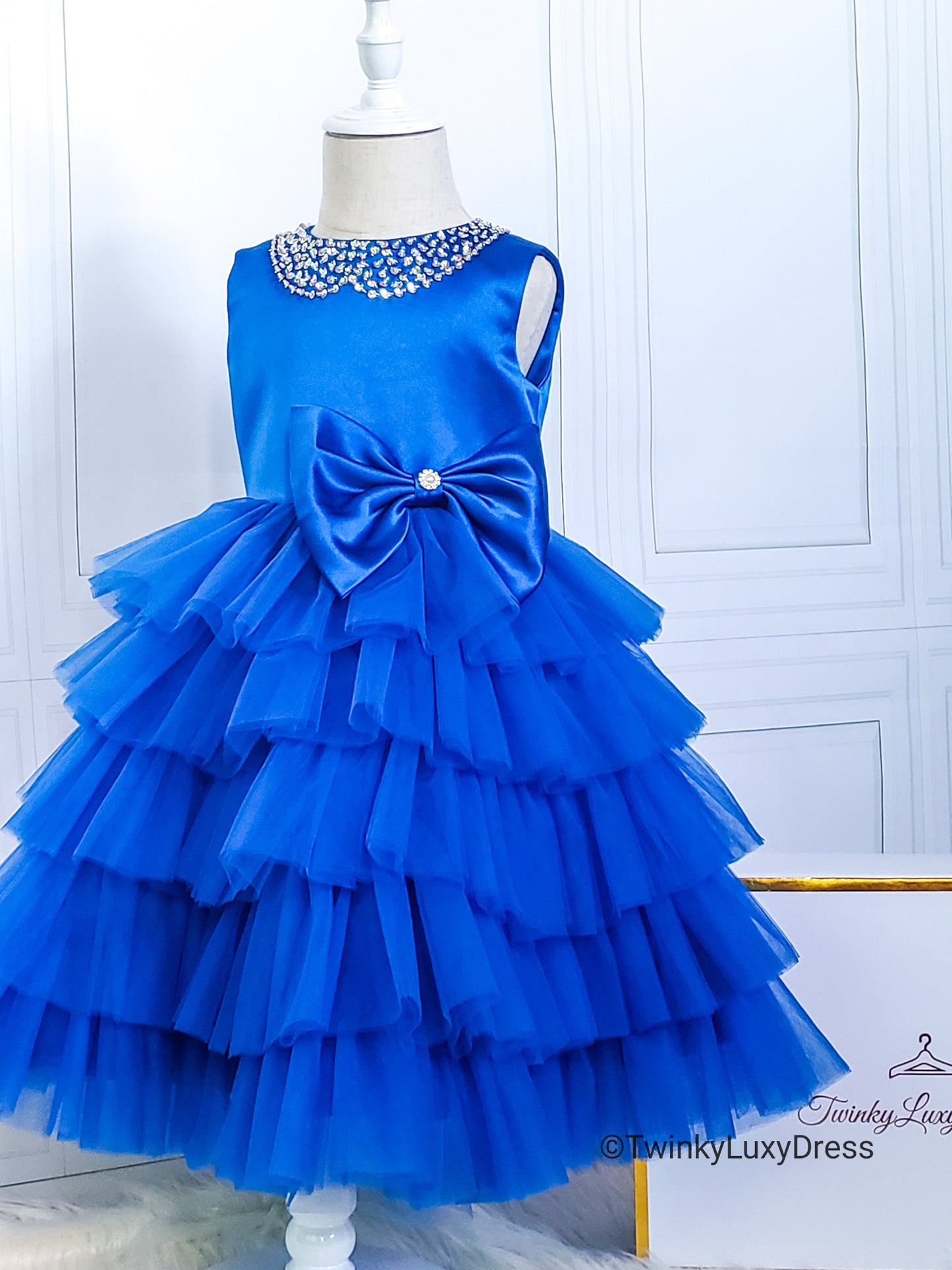 blue layered fluffy dress for girls,