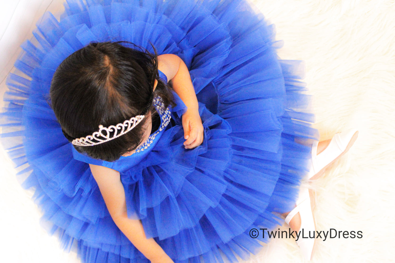 blue layered fluffy dress for girls,